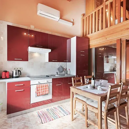 Large With Private Pool And Garden Holiday home
