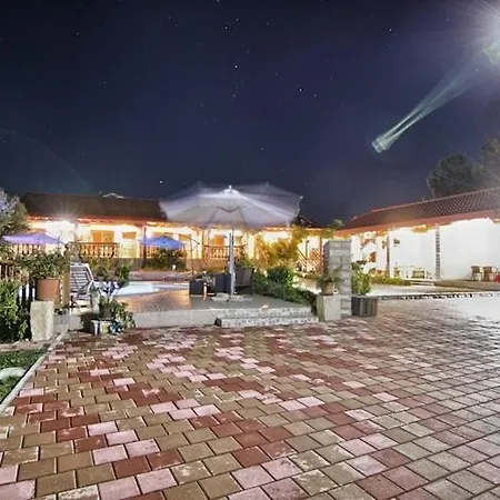 Large With Private Pool And Garden Holiday home