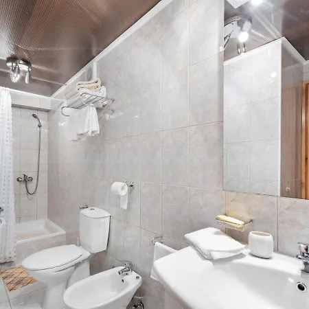 Holiday home Large With Private Pool And Garden