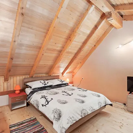Ferienhaus Large With Private Pool And Garden Polaca